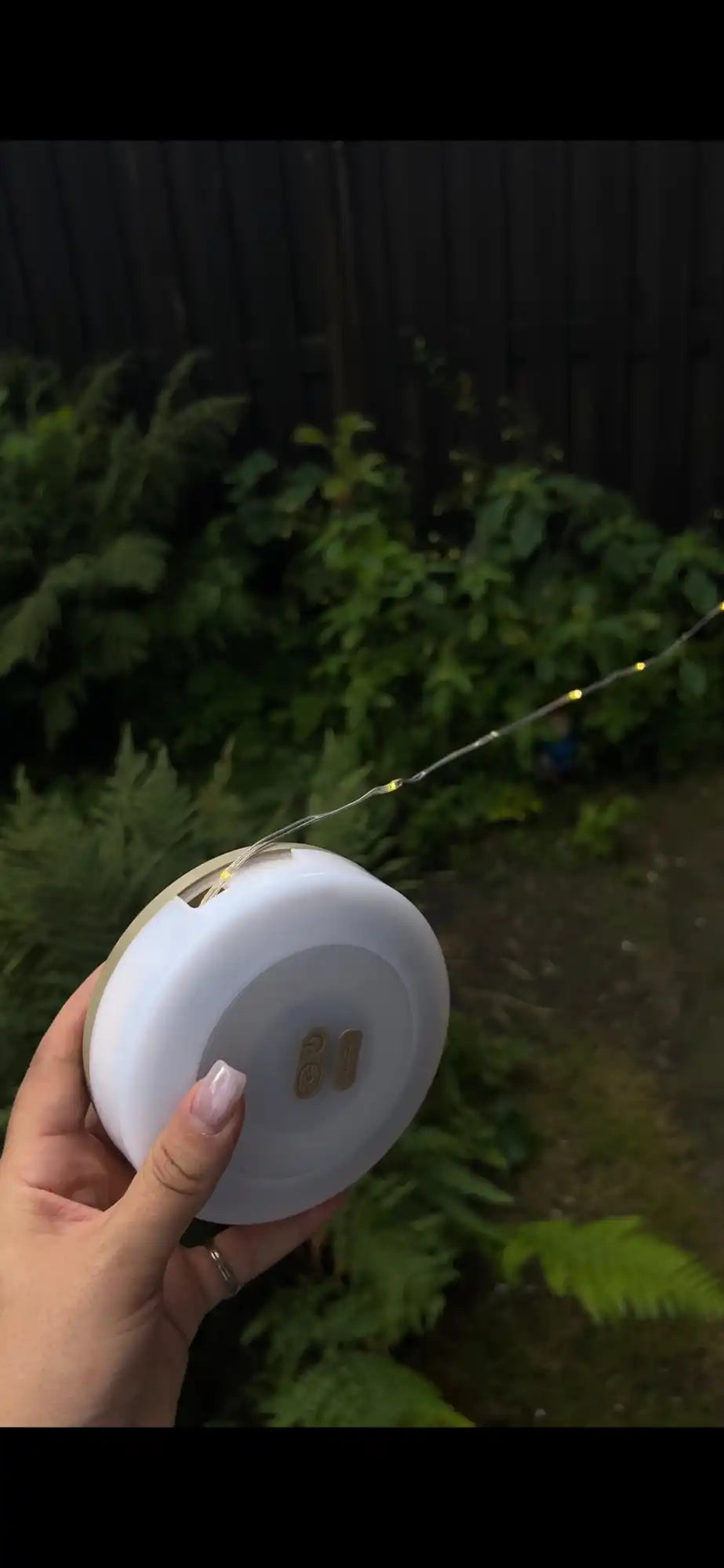 hand-spool-delicate-lights.webp