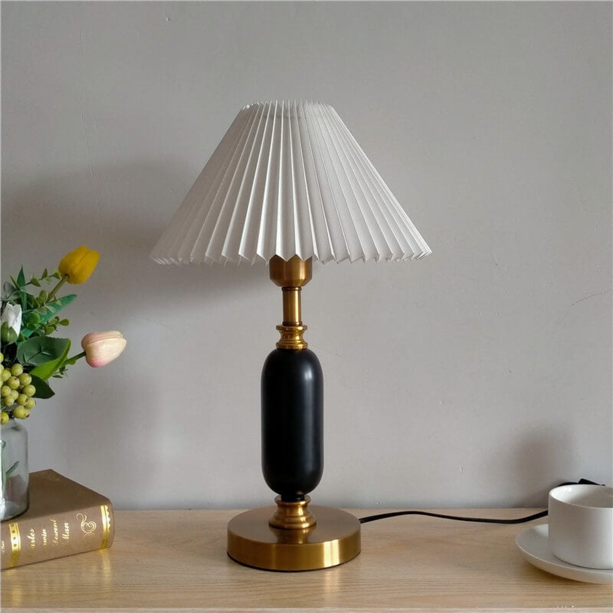 Jualy - Wit + Zwart - Table Lamps